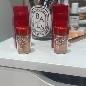 2 new in box Mac collaboration with Patrick Star loose eyeshadow ⭐️⭐️⭐️⭐️⭐️⭐️